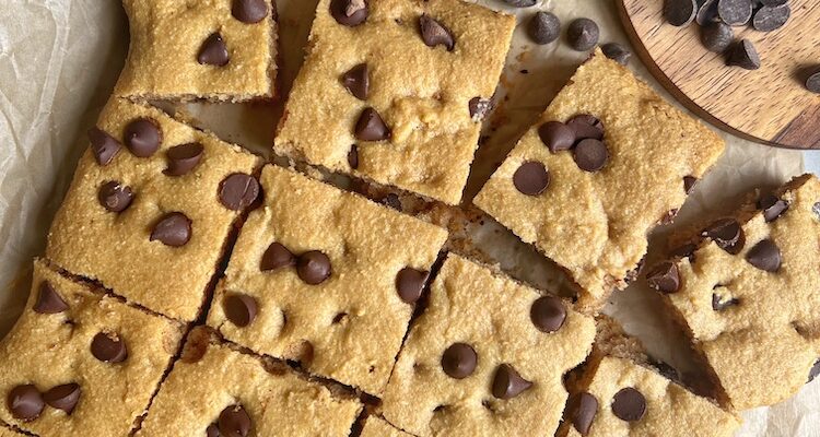 Easy Gluten Free Chocolate Chip Snack Cake