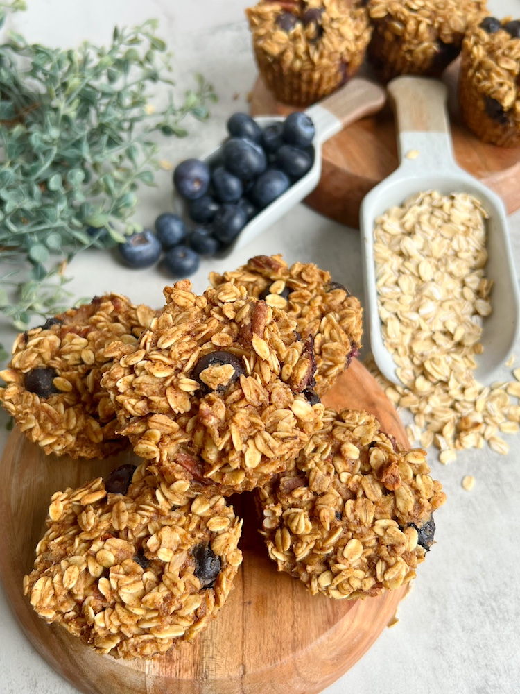 Bluberry Pecan Baked Oatmeal Cups