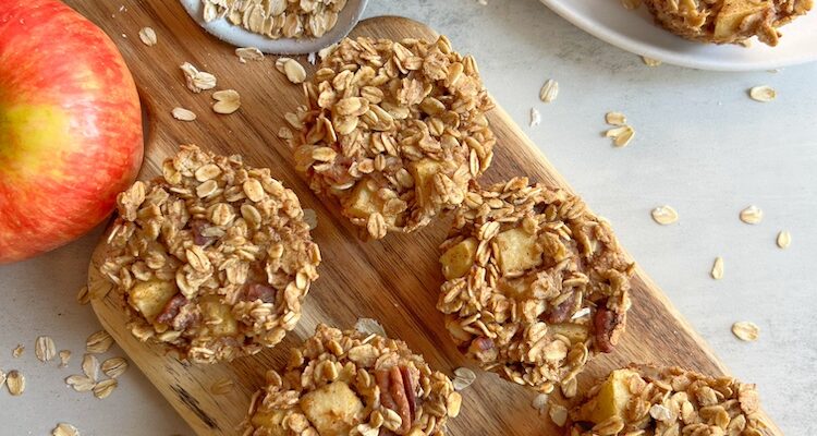 Apple Pie Baked Oatmeal Cups