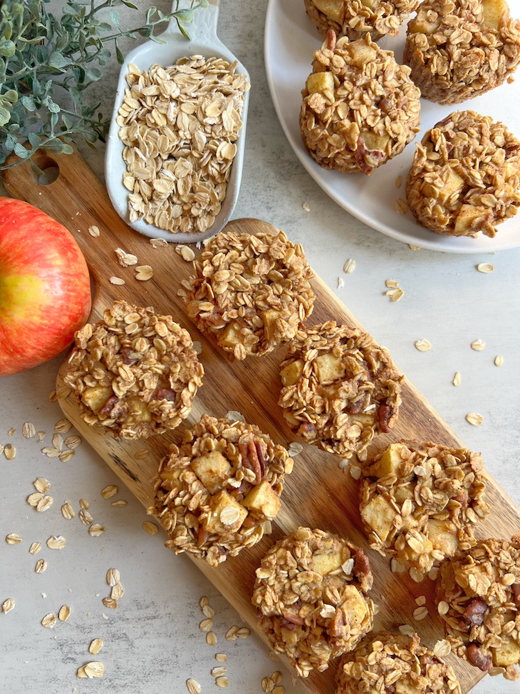 Apple Pie Baked Oatmeal Cups